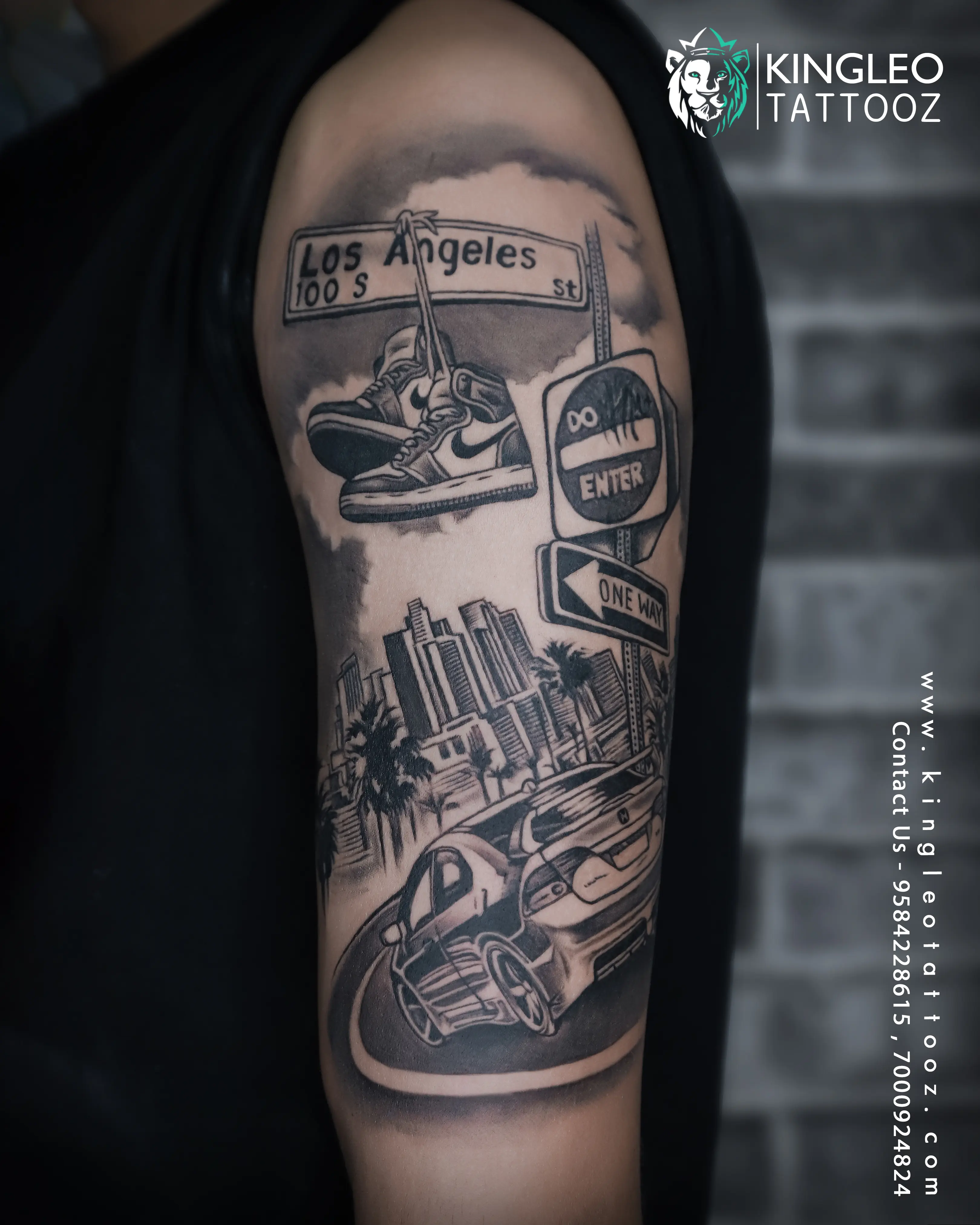 A Kingleo Tattooz client during their tattoo session