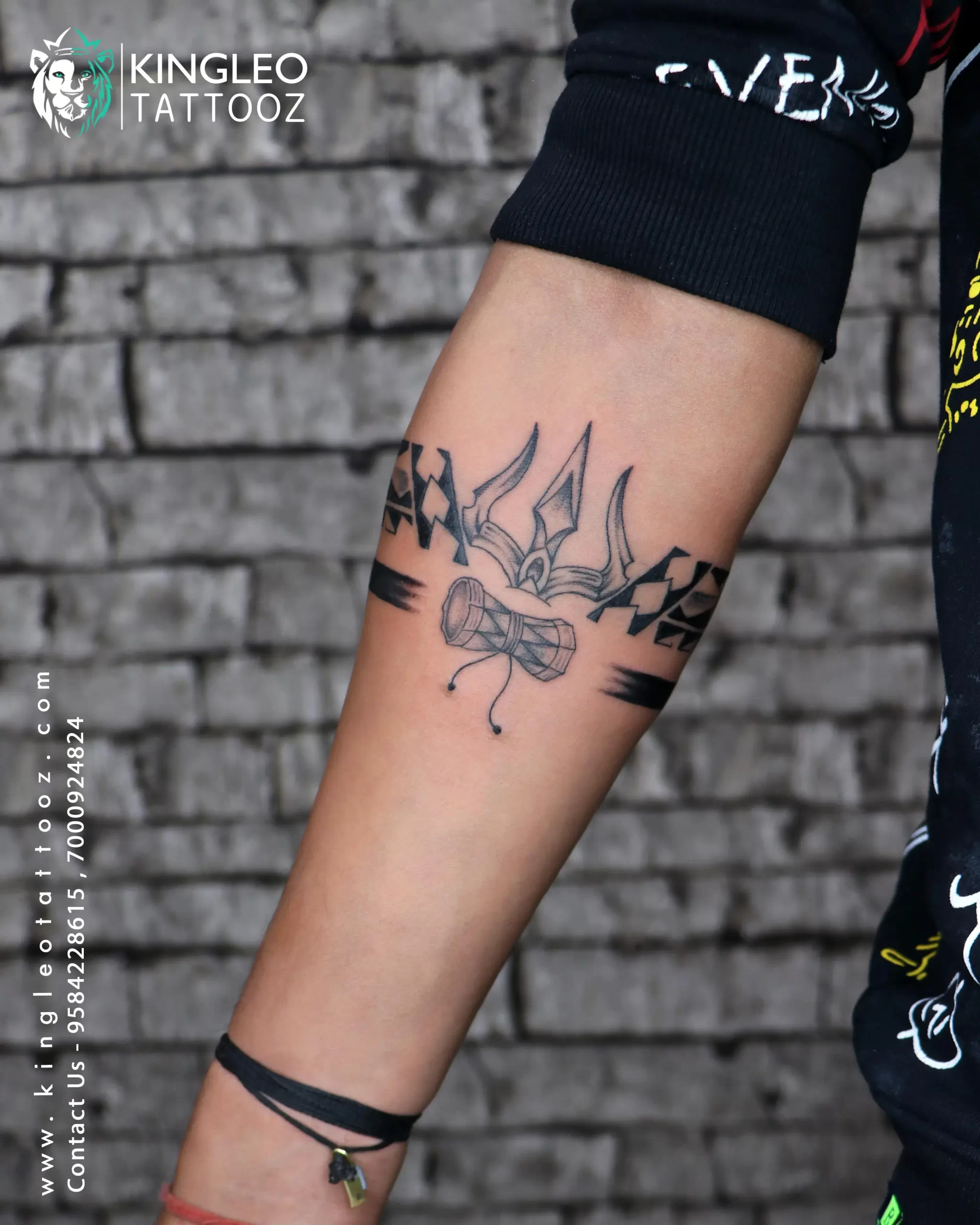 86 Wrist Tattoo Ideas That Make A Statement | Bored Panda