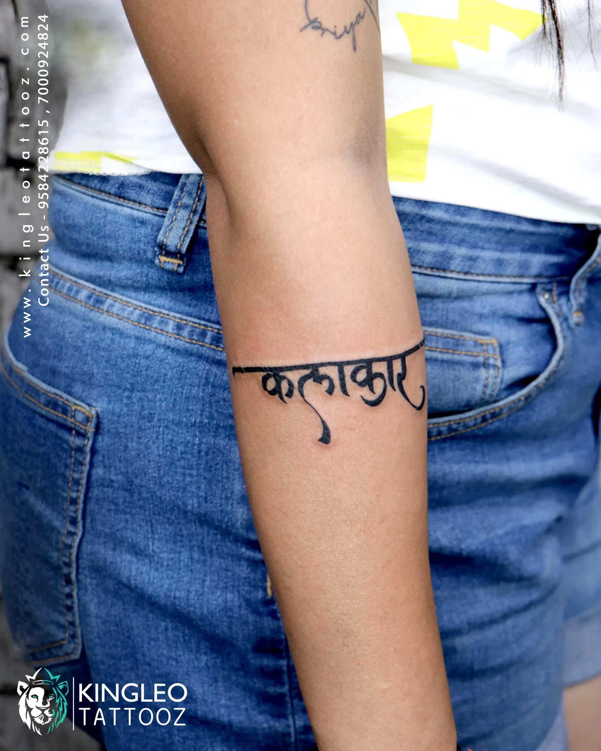 Akela musaafir..... hindi fonts Contact-8269853619 Tattoo by - Ravin  @rv_tattoos #art #artlove #artist #artistsoninstagramfollowme… | Instagram